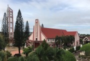 CHƯƠNG TRÌNH TUẦN THÁNH NĂM 2025