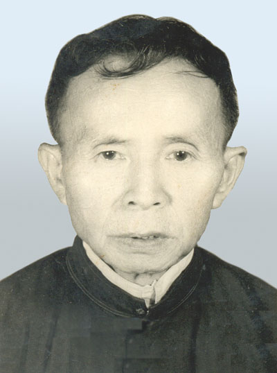 Cha Phêrô Nguyễn Văn Bân