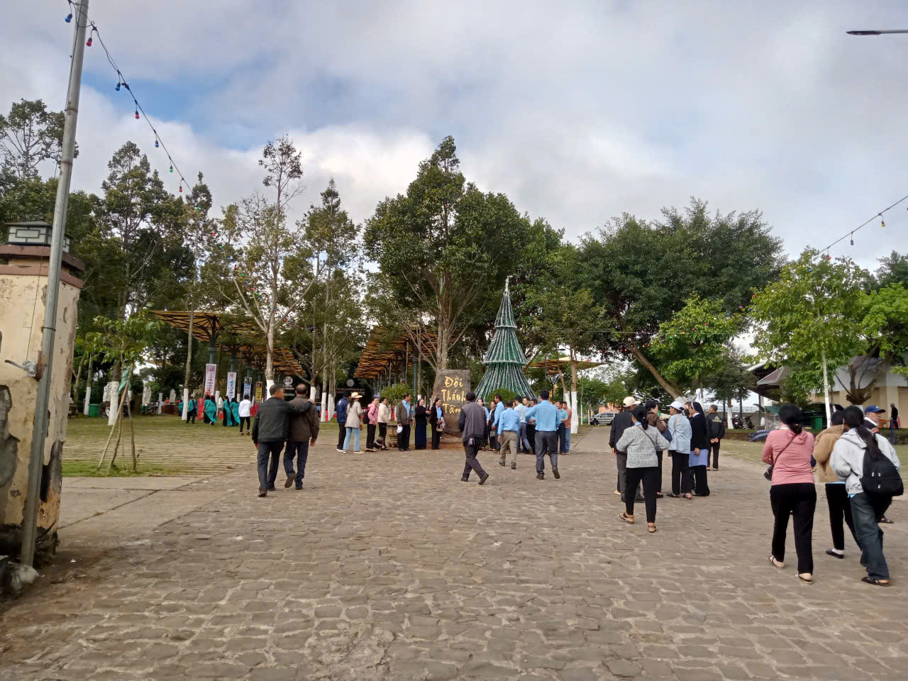 z7350375829351 4b18b3f5db0dfd5609d36d639431b43e