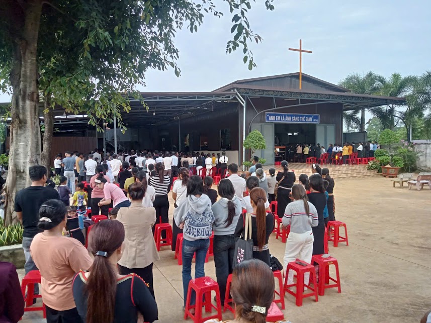 NGÀY CHẦU LƯỢT GIÁO ĐIỂM CHÂU NIÊN