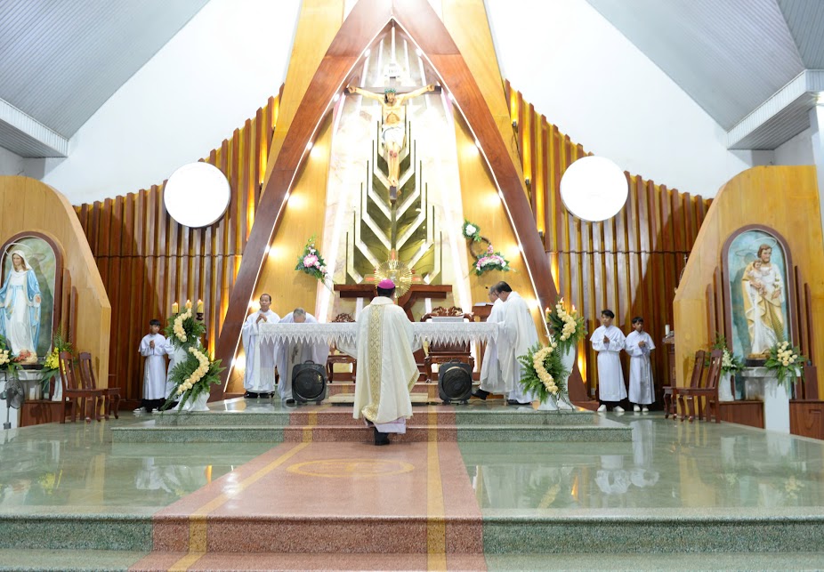 THÁNH LỄ GIỖ MỘT NĂM CHA GIOAN BAOTIXITA NGUYỄN QUỐC THUẦN