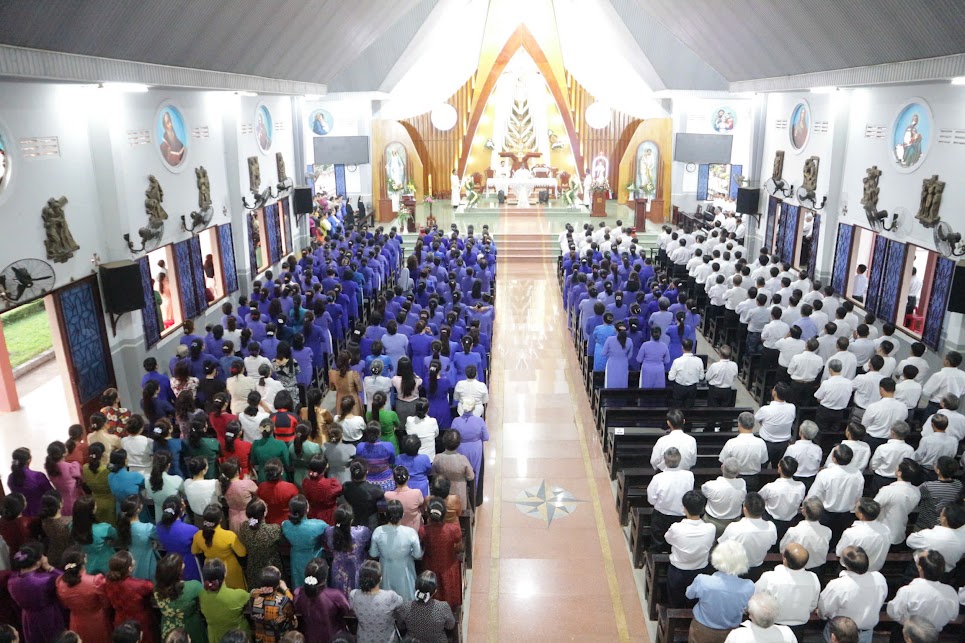 THÁNH LỄ KÍNH LÒNG CHÚA THƯƠNG XÓT