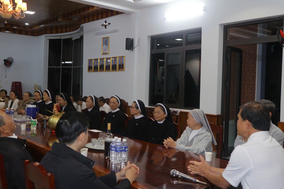 XUÂN HIỆP THÔNG – TÂM TÌNH CHÚC TẾT