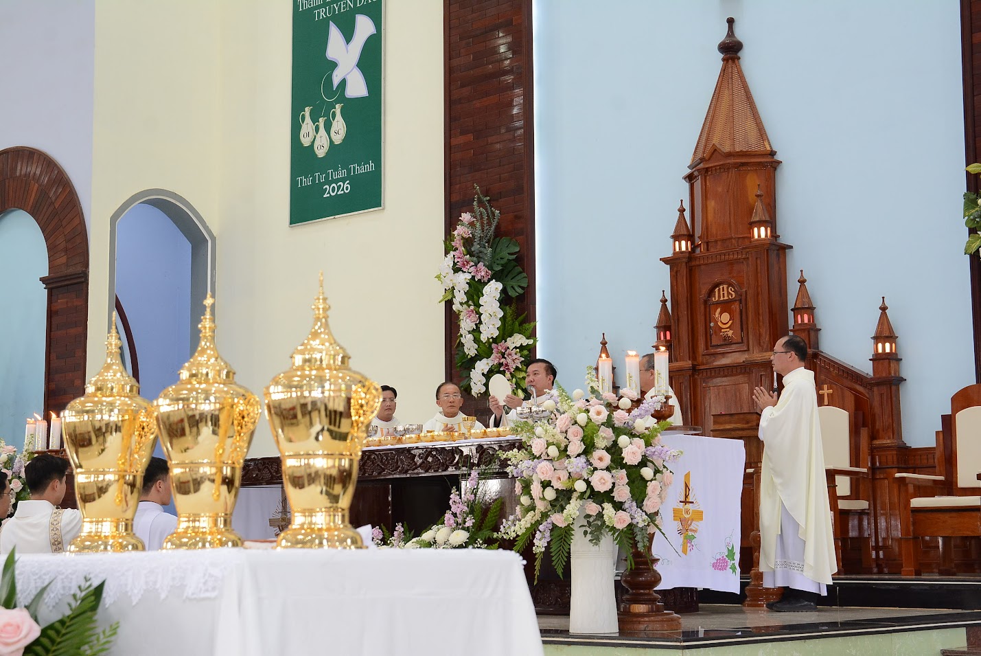 GP BMT: THÁNH LỄ LÀM PHÉP DẦU -2026