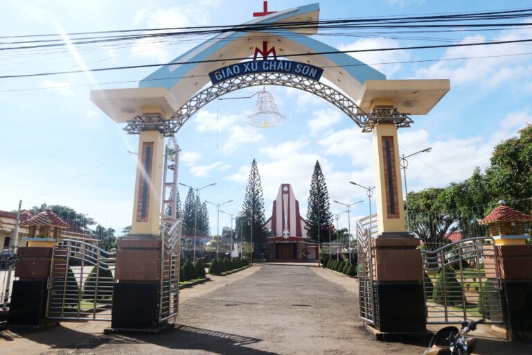 CHÂU SƠN MIỀN ĐẤT TÔI YÊU