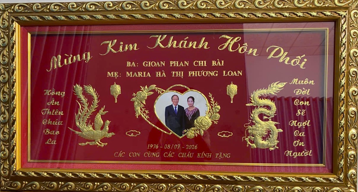 CHÚC MỪNG KIM KHÁNH HÔN PHỐI